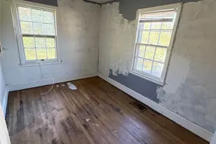 2908 1st Ave NW, Hickory, NC 28601 - Photo 5