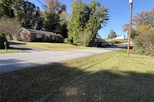 2908 1st Ave NW, Hickory, NC 28601 - Photo 11