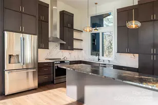 11 Kiftsgate Ct, Asheville, NC 28804 - Photo 7