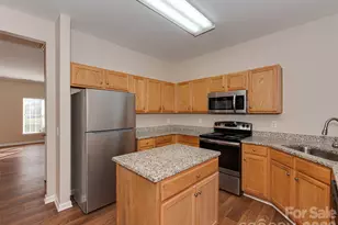 3427 Calpella Ct, Charlotte, NC 28262 - Photo 11