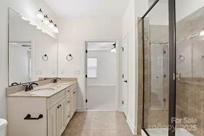 5763 Mossdale Lane, Charlotte, NC 28278 - Photo 15