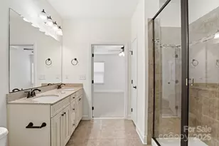 5763 Mossdale Ln, Charlotte, NC 28278 - Photo 15