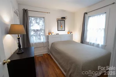 2640 Chesterfield Avenue, Charlotte, NC 28205 - Photo 11