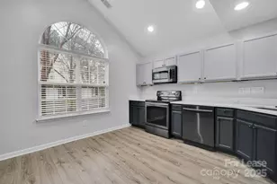 8041 Christmas Ct, Charlotte, NC 28216 - Photo 13