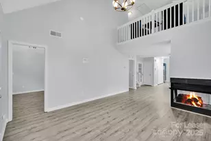 8041 Christmas Ct, Charlotte, NC 28216 - Photo 9