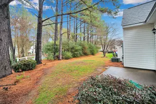8041 Christmas Ct, Charlotte, NC 28216 - Photo 37