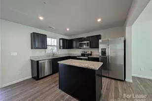 5020 Winding Jordan Ln, Charlotte, NC 28269 - Photo 3