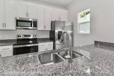 415 W Iredell Avenue, Mooresville, NC 28115 - Photo 3