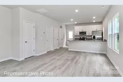 409 W Iredell Avenue, Mooresville, NC 28115 - Photo 5