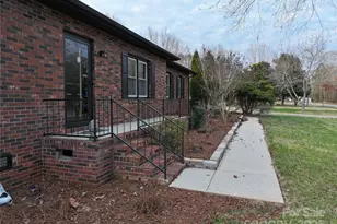 451 James Farm Rd, Statesville, NC 28625 - Photo 5