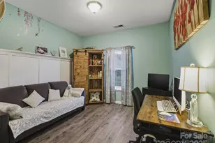 5822 Briggs Dr, Charlotte, NC 28269 - Photo 23