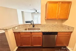 327 Flint Hill Rd, Fort Mill, SC 29715 - Photo 3