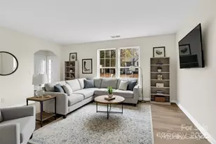 7730 Woodknoll Dr, Charlotte, NC 28217 - Photo 9