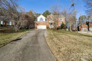 4806 Hickory Glen Dr, Matthews, NC 28105 - Photo 3