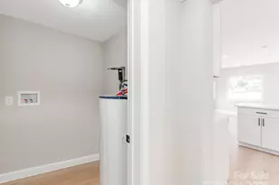 2025 Birchcrest Dr, Charlotte, NC 28205 - Photo 21