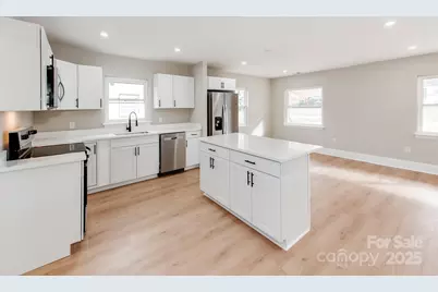 2025 Birchcrest Drive, Charlotte, NC 28205 - Photo 5