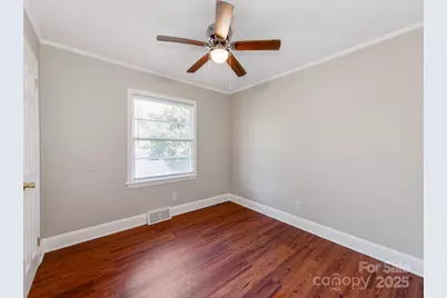 3918 Tipperary Place, Charlotte, NC 28215 - Photo 15