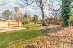 3918 Tipperary Pl, Charlotte, NC 28215 - Photo 23