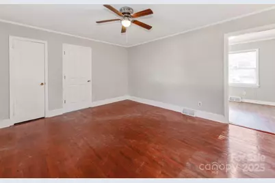 3918 Tipperary Place, Charlotte, NC 28215 - Photo 7