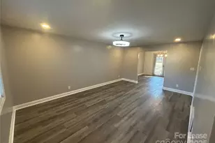 9156 Black Heath Cir, Charlotte, NC 28214 - Photo 5