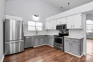 9105 Clifton Meadow Dr, Matthews, NC 28105 - Photo 11