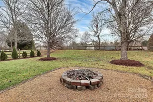 9105 Clifton Meadow Dr, Matthews, NC 28105 - Photo 37