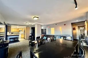 718 W Trade St, Charlotte, NC 28202 - Photo 19