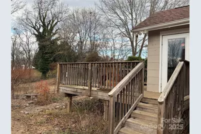 712 Griffin Avenue NW, Valdese, NC 28690 - Photo 9