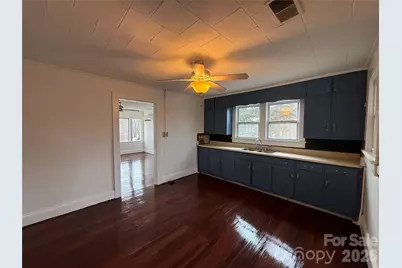 712 Griffin Avenue NW, Valdese, NC 28690 - Photo 11