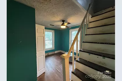 712 Griffin Avenue NW, Valdese, NC 28690 - Photo 7