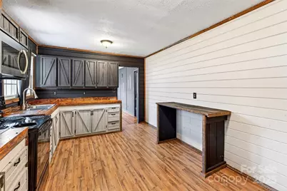 12231 N 226 Highway, Bakersville, NC 28705 - Photo 5