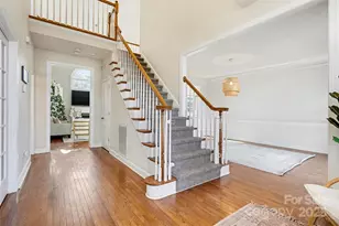 9915 Nicole Ln, Charlotte, NC 28269 - Photo 5