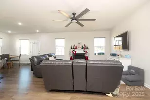 339 Kennerly Center Dr, Mooresville, NC 28115 - Photo 5