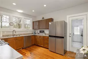 506 W Blue Ridge Rd, East Flat Rock, NC 28726 - Photo 13