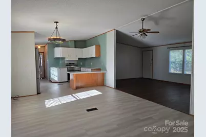 129 Oak Trails Pass, Leicester, NC 28748 - Photo 19