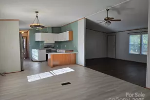 129 Oak Trails Pass, Leicester, NC 28748 - Photo 19