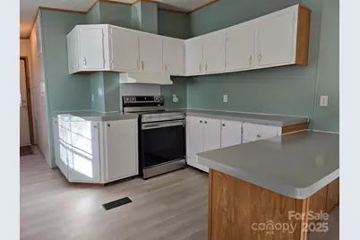 129 Oak Trails Pass, Leicester, NC 28748 - Photo 17