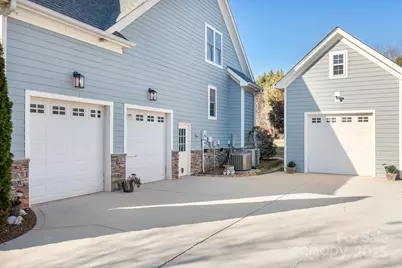 6065 Willow Farm Drive E, Denver, NC 28037 - Photo 5