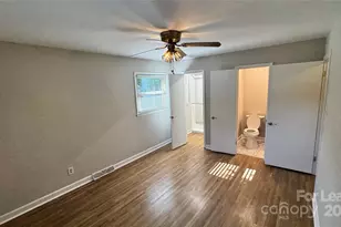 3813 Woodgreen Terrace, Charlotte, NC 28205 - Photo 9