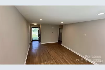 3813 Woodgreen Terrace, Charlotte, NC 28205 - Photo 7