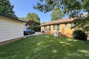 3813 Woodgreen Terrace, Charlotte, NC 28205 - Photo 19