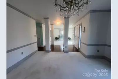 8428 Meadowcroft Court, Charlotte, NC 28215 - Photo 7