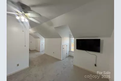 8428 Meadowcroft Court, Charlotte, NC 28215 - Photo 19