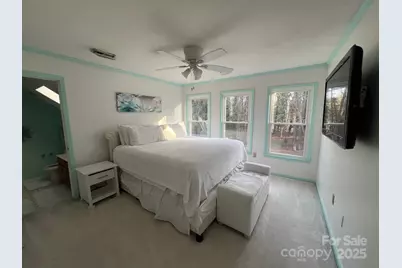 8428 Meadowcroft Court, Charlotte, NC 28215 - Photo 15