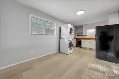 235 Edgegreen Drive, Charlotte, NC 28217 - Photo 7