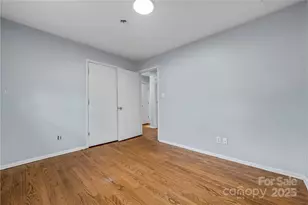 235 Edgegreen Dr, Charlotte, NC 28217 - Photo 13