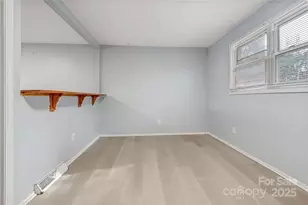 235 Edgegreen Dr, Charlotte, NC 28217 - Photo 9