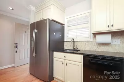 225 S Chase Street #B, Charlotte, NC 28207 - Photo 15