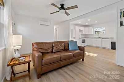 29 Alexander Street, Black Mountain, NC 28711 - Photo 11