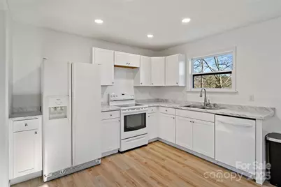 29 Alexander Street, Black Mountain, NC 28711 - Photo 13